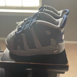 Nike Airs